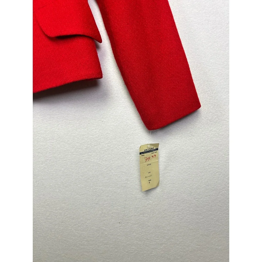 Ice Cube elegant red